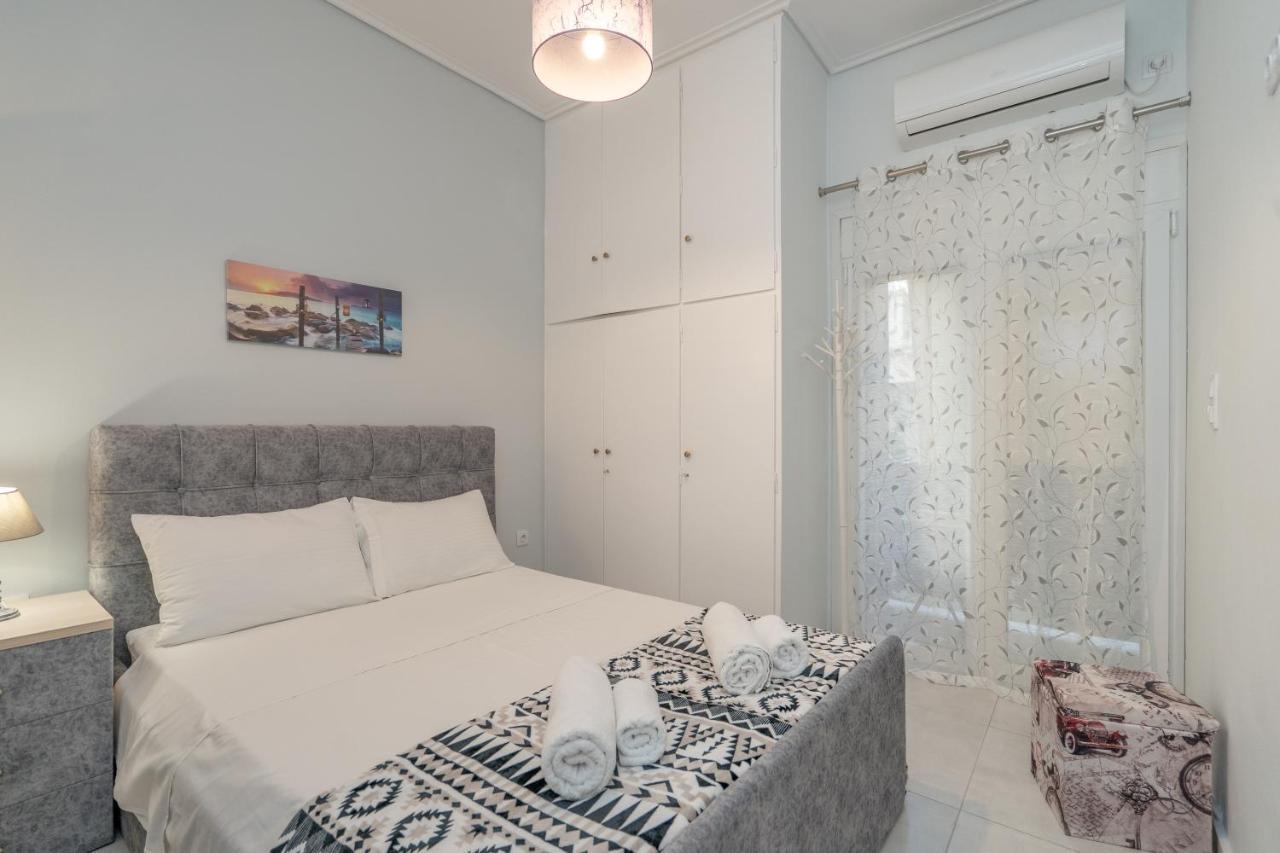 Comfy Apt Next To Metro Athens Exterior photo
